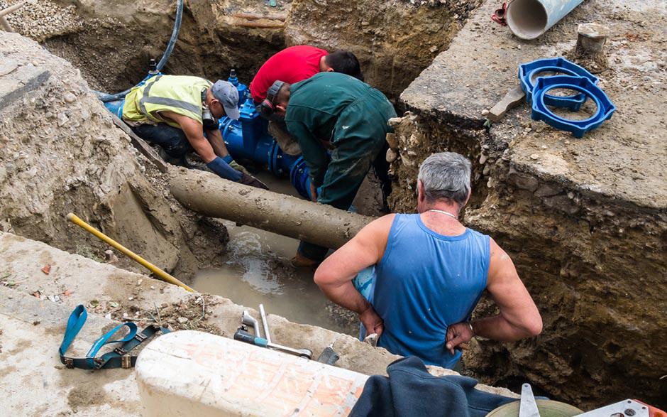 comment déboucher un lavabo Paris 15